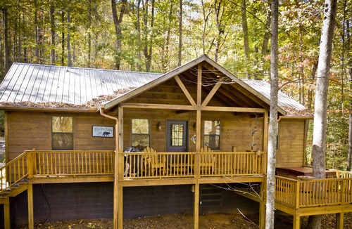 Hiawassee Cabin | Bear Necessities 2/2 cabin private location close to Helen. NO HOT TUB