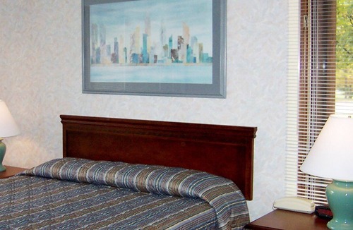 Bellaire Apartment | Beautiful 2 bedroom unit at resort, sleeps 6