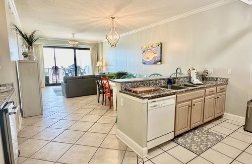 Orange Beach Condo | Beautiful 2nd Floor Condo located on the Beach with Views of The Pass