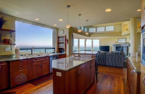 Bodega Bay House | Beautiful Bodega Harbour 4-BR home with Amazing Ocean Views