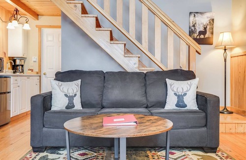 Trout Lake Cabin | Beautiful Cabin With Partial Views of Mt. Adams