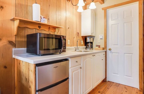 Trout Lake Cabin | Beautiful Cabin With Partial Views of Mt. Adams