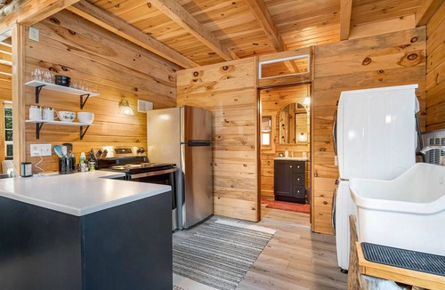 Porterfield Cabin | Beautiful, cozy, cabin-10 min from Crivitz!