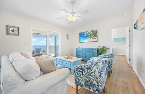Micco House | Beautiful Direct Riverfront Paradise Home