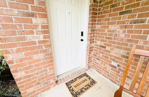 Hammond House | Beautiful Eastgate 12B