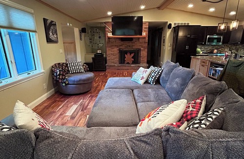 Williamsburg House | Beautiful house Ten minutes from Flint Fields horse show in Williamsburg