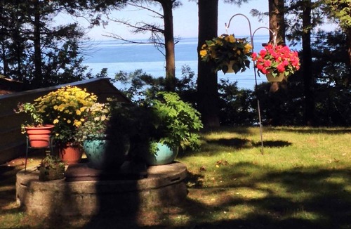 Pentwater Cottage | Beautiful Lake Michigan Beachfront Location
