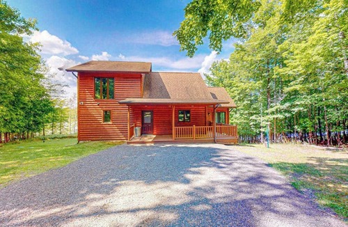 Presque Isle House | Beautiful Lakefront Cabin with a Private Dock, Firepit, and Large Yard!