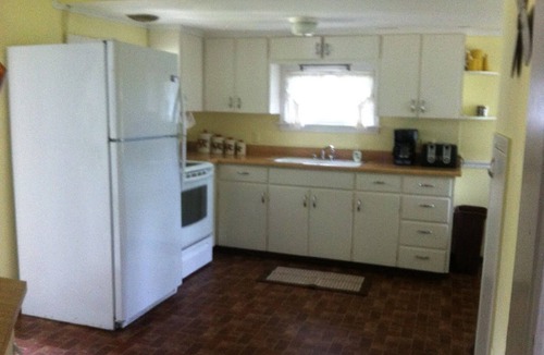 Bemus Point House | Beautiful Lakefront Cottages on Lake Chautauqua, Maple Springs, NY