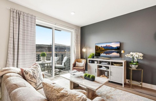 Old City Apartment | Beautiful New Construction Condo Downtown Knox