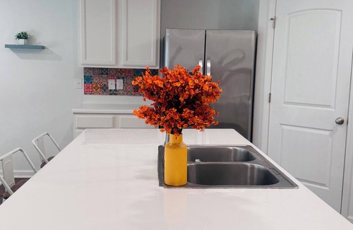 Bagdad House | Beautiful retreat 25 min from Pensacola Beach and 35 min from Navarre Beach
