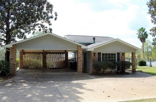 Gautier House | Beautiful River Home