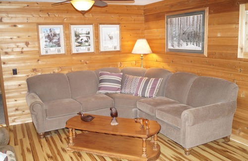 Solon Springs Cabin | Beautiful Secluded Northwoods Retreat Cabin