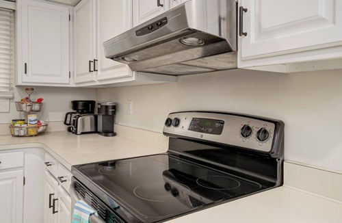 Acme Condo | Beautiful Spacious 3BR/2BA Condo on The Grand Traverse Resort golf course
