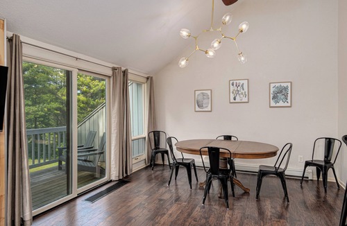 Acme Condo | Beautiful Spacious 3BR/2BA Condo on The Grand Traverse Resort golf course