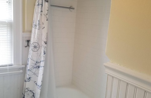 South Bend House | Beautiful Sun-filled home for Notre Dame Football Weekends