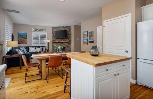 Beaverton House | Beaverton Creek Cottage