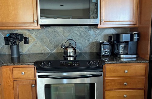 Rockaway Beach Condo | Bella Vita: 2 Bed 2 Bath: Beach: Fireplace: Pet-Friendly