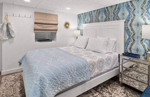 Miller Beach House | Below Deck at Waters Edge, Directly on Lake Michigan Beach w/htd in ground pool