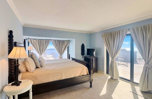 Ormond Beach Condo | Bent Palm 405 | Modern Penthouse w/Rooftop