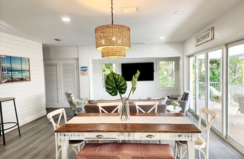 Tavernier House | Best Location in the Keys Waterfront 3/3 Home, Boat Dock, Great layout!