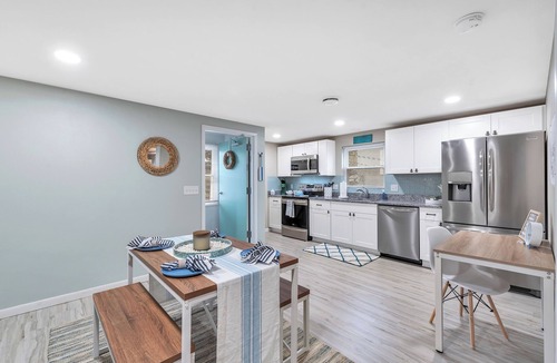 Maumee House | Best location in Uptown Maumee! King Bed-W/D-3TVs!