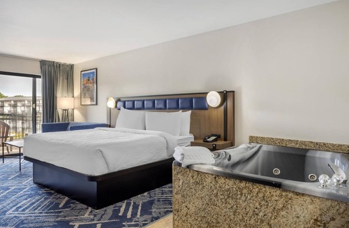 Chesterton Hotel | Best Western Indian Oak
