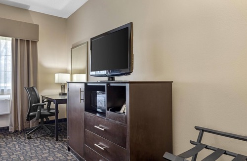 Plover Hotel | Best Western Plover-Stevens Point Hotel & Conference Center