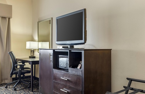 Plover Hotel | Best Western Plover-Stevens Point Hotel & Conference Center