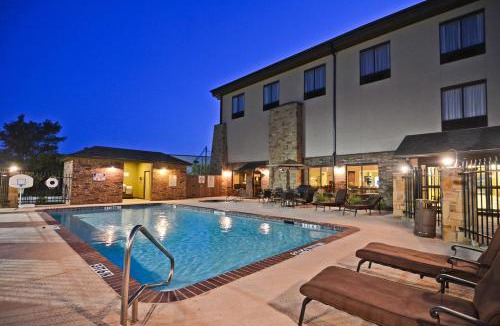 Emory Hotel | Best Western Plus Emory at Lake Fork Inn & Suites