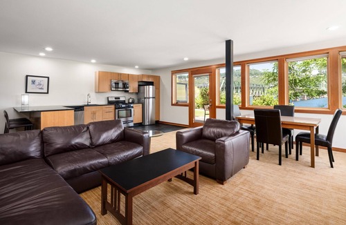 Hood River Hotel | Best Western Plus Hood River Inn