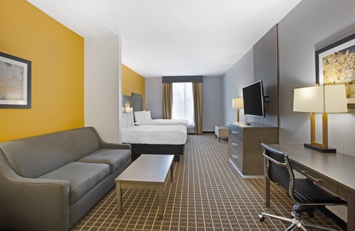 Walker Hotel | Best Western Plus Regency Park