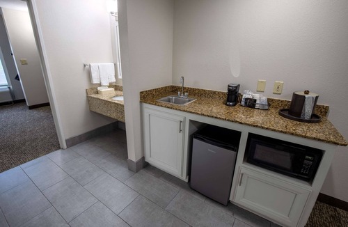 Lafayette Hotel | Best Western Plus Vermilion River Inn & Suites