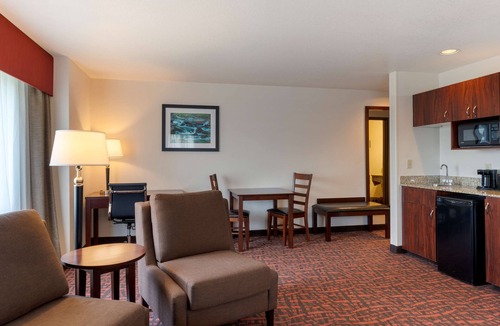 Parkrose Hotel | Best Western Pony Soldier Inn - Airport