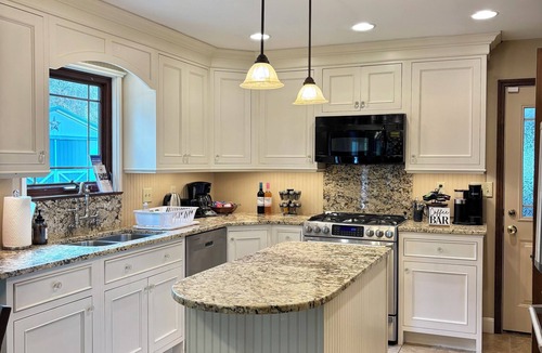 Union House | Between Ark & Creation Museum: A Nature-Rich Escape with Breathtaking Views