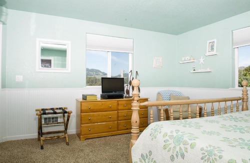 Beverly Beach House | Beverly Beach Overlook