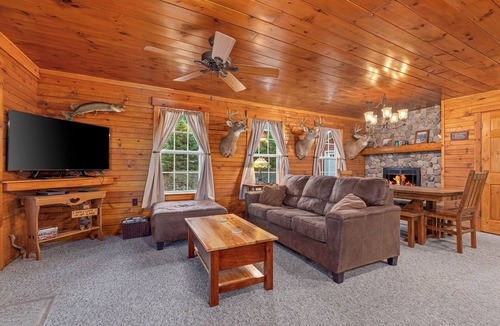 Arbor Vitae House | Big Arbor Vitae Lakefront , Sandy lake bottom, AC