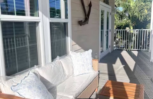 Big Pine Key House | Big Pine Getaway - Pets + Boats Welcome