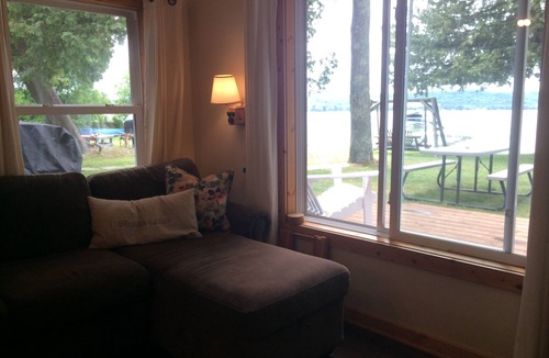 Honor Cottage | Big Platte Lake Waterfront Cottage!