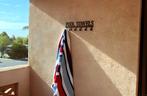 Camelback East Condo | Biltmore Bliss: Mountain Views, Dining, Spas, Golf, and Shopping Only Steps Away