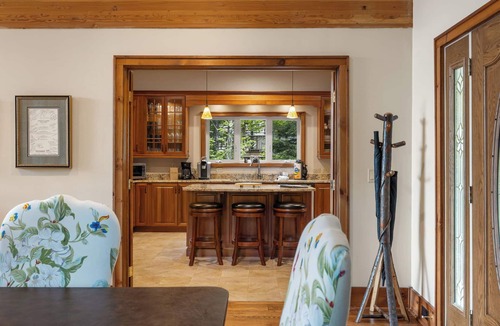 Sapphire House | Black Bear Lodge- 6 BR With Panoramic Views