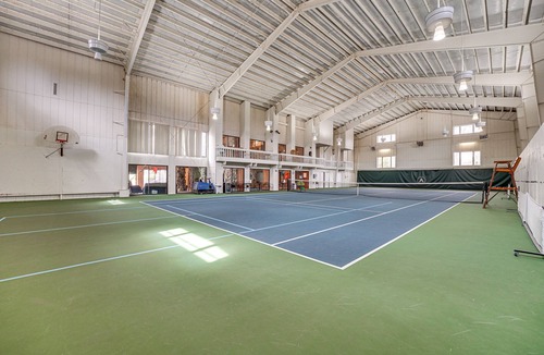 Bloomfield Hills House | Bloomfield Retreat w/Pool: 6 Mi to Riverside Park