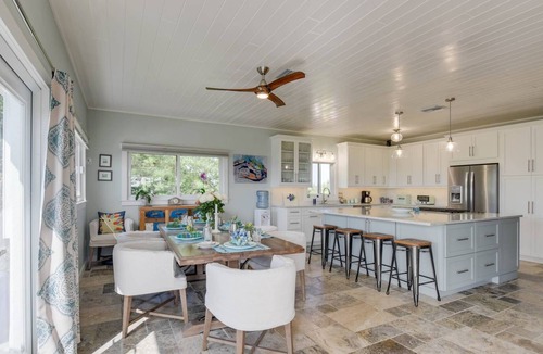 Big Torch Key House | Blue Fish Point: Tranquil, Luxurious Waterfront Oasis, Amazing Sunsets, Pool, Tikis, Dock & Dogs OK!