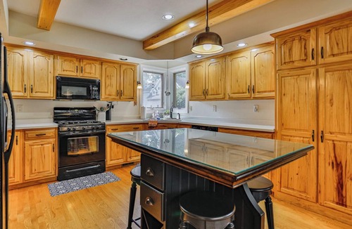 Schofield House | Blue Heron Oar’asis - 3BR Riverfront Home with Kayaks, Canoe & Fire Pit