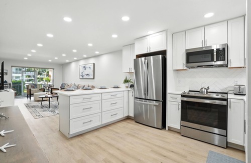 Royal Harbor Condo | Blue Pointe 2 BDRM/2 Bath Canal Front