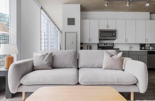 Downtown Chicago Apartment | Blueground | Chicago Loop, rooftop, nr Millennium Park