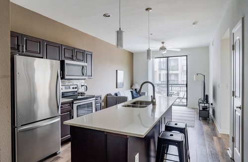 North Burnet Apartment | Blueground | Domain, pool & gym, nr stadium