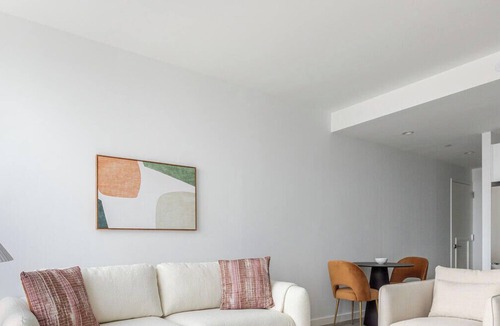Firms Apartment | Blueground | Greenpoint, pool, nr East River