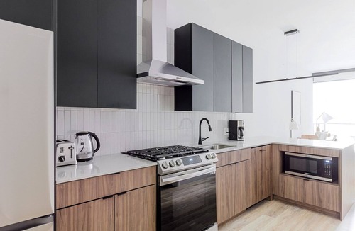 Streeterville Apartment | Blueground | River North, balcony & pool, nr Pier