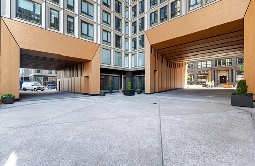 Williamsburg Apartment | Blueground | Southside, rooftop pool, nr East River